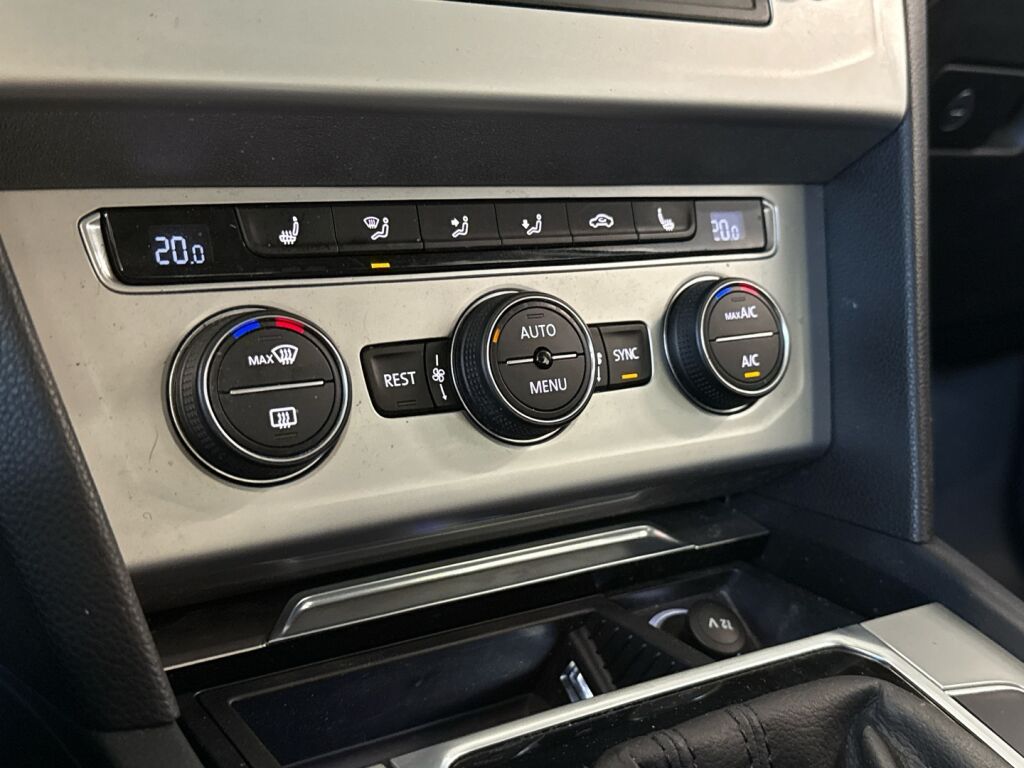 Volkswagen Passat 2015 Harmaa