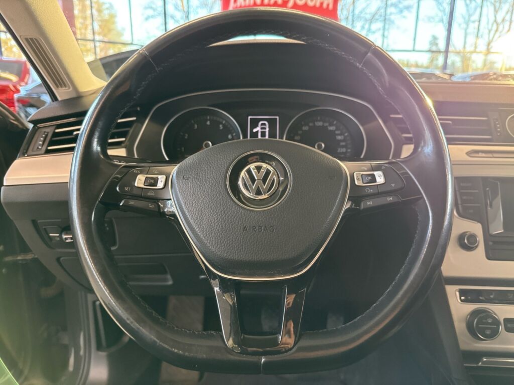 Volkswagen Passat 2015 Harmaa