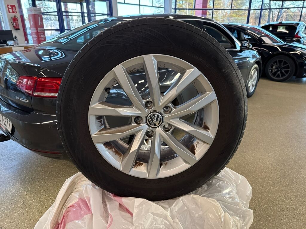 Volkswagen Passat 2015 Harmaa