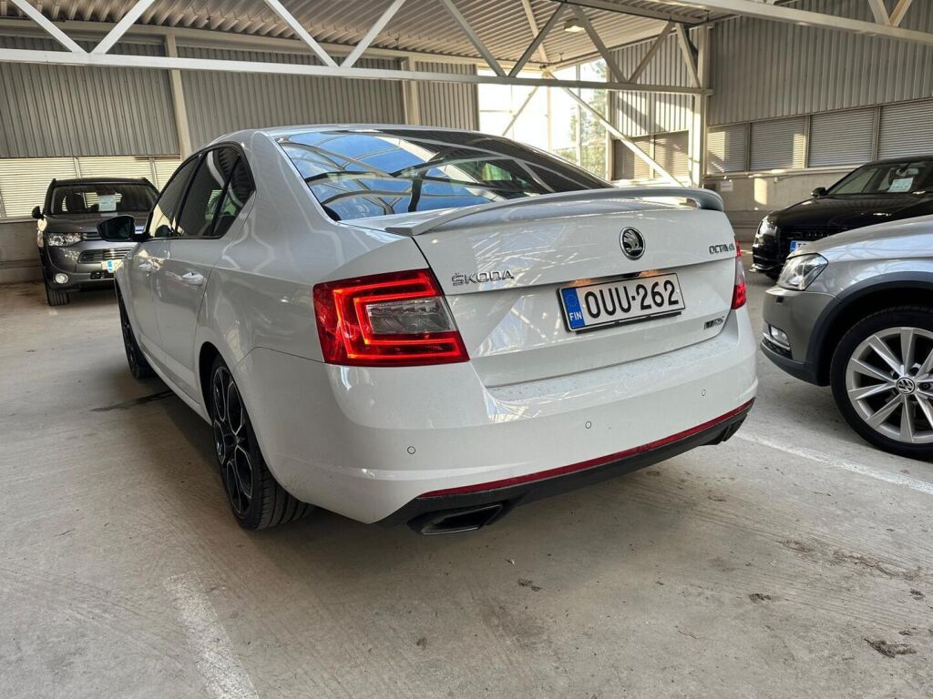 Skoda Octavia 2015 Valkoinen