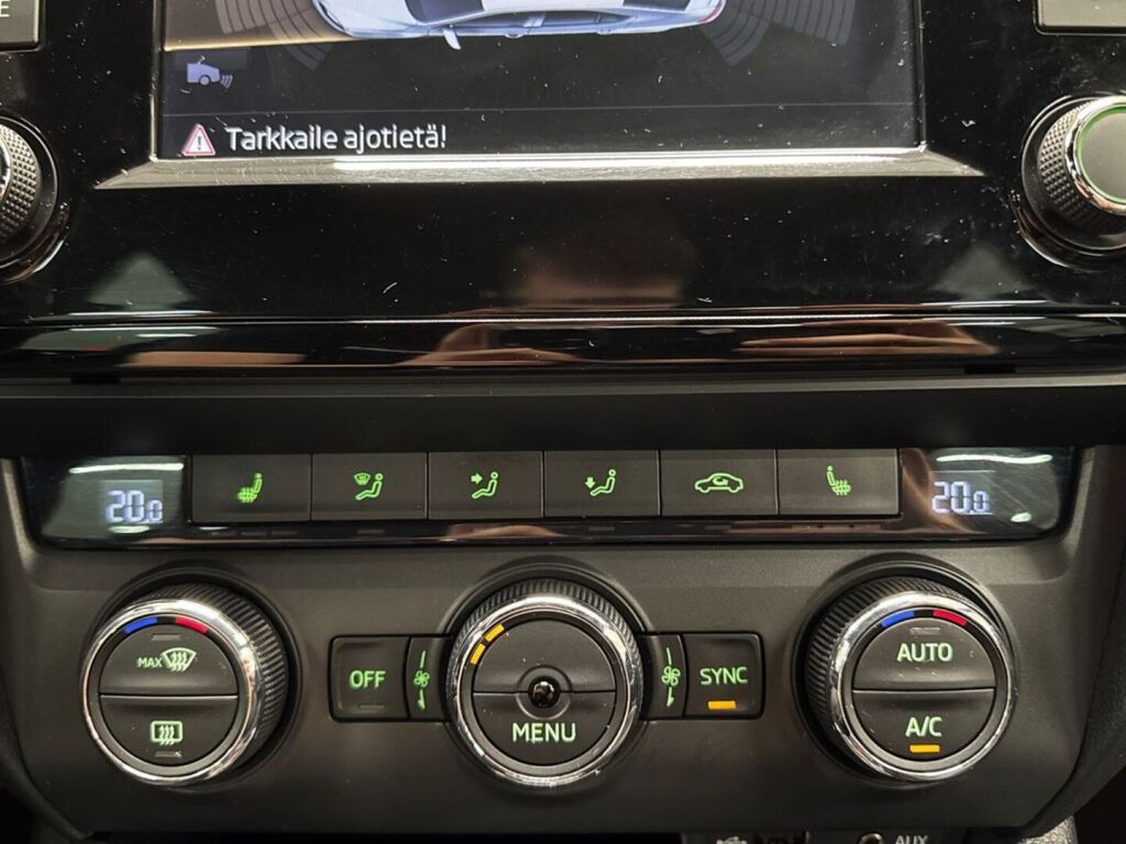 Skoda Octavia 2015 Valkoinen
