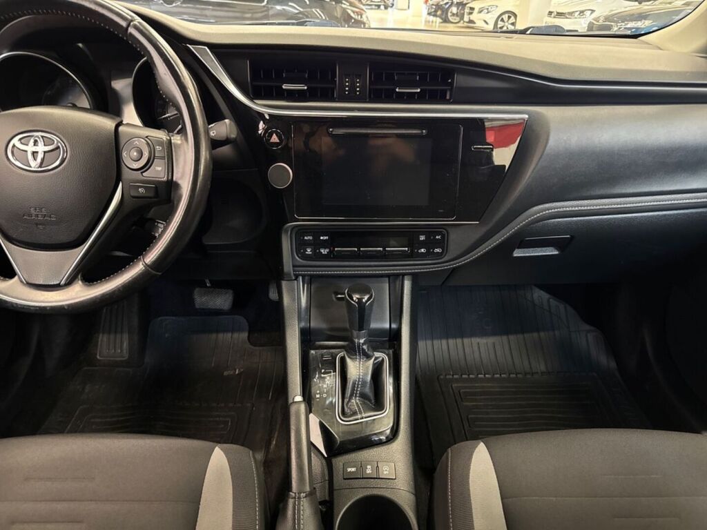 Toyota Auris 2015 Sininen