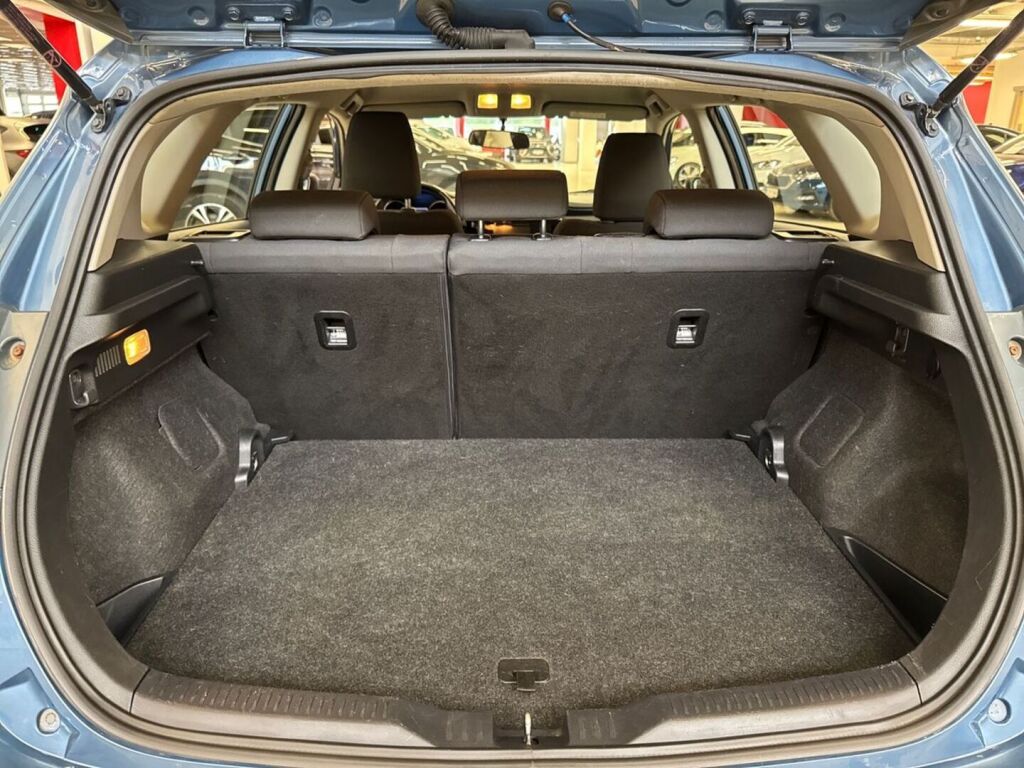 Toyota Auris 2015 Sininen