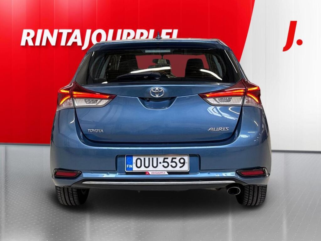 Toyota Auris 2015 Sininen