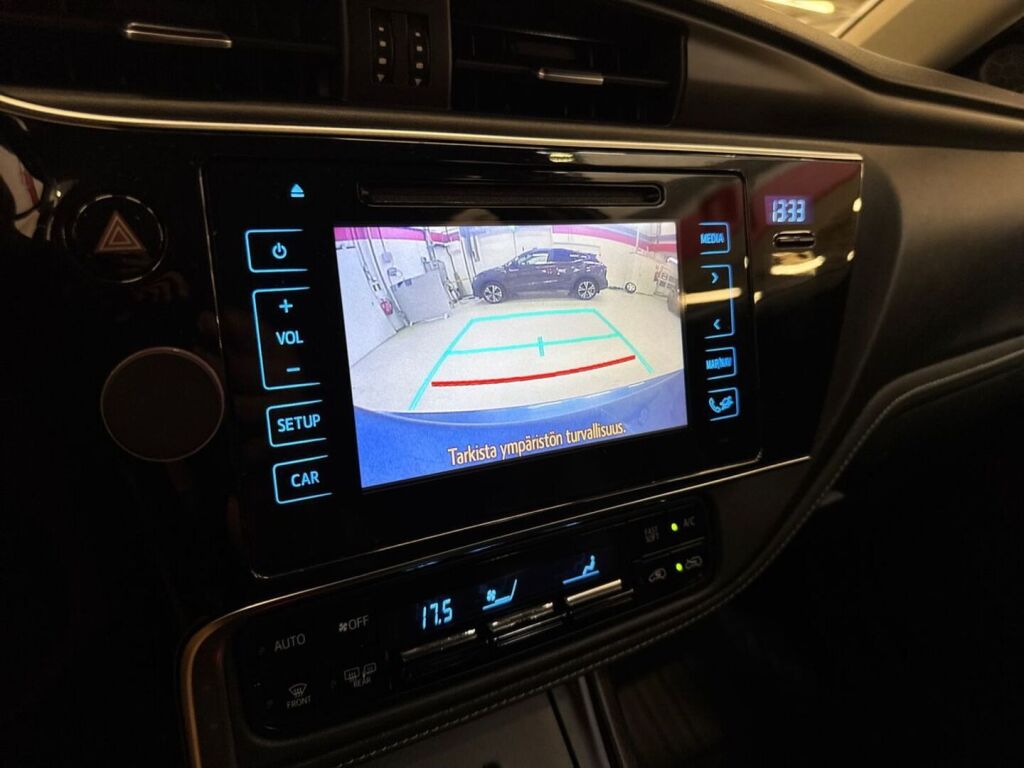 Toyota Auris 2015 Sininen