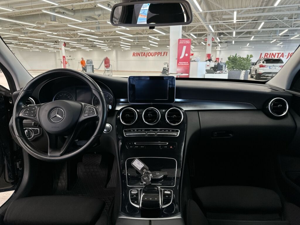 Mercedes-Benz C 2015 Musta