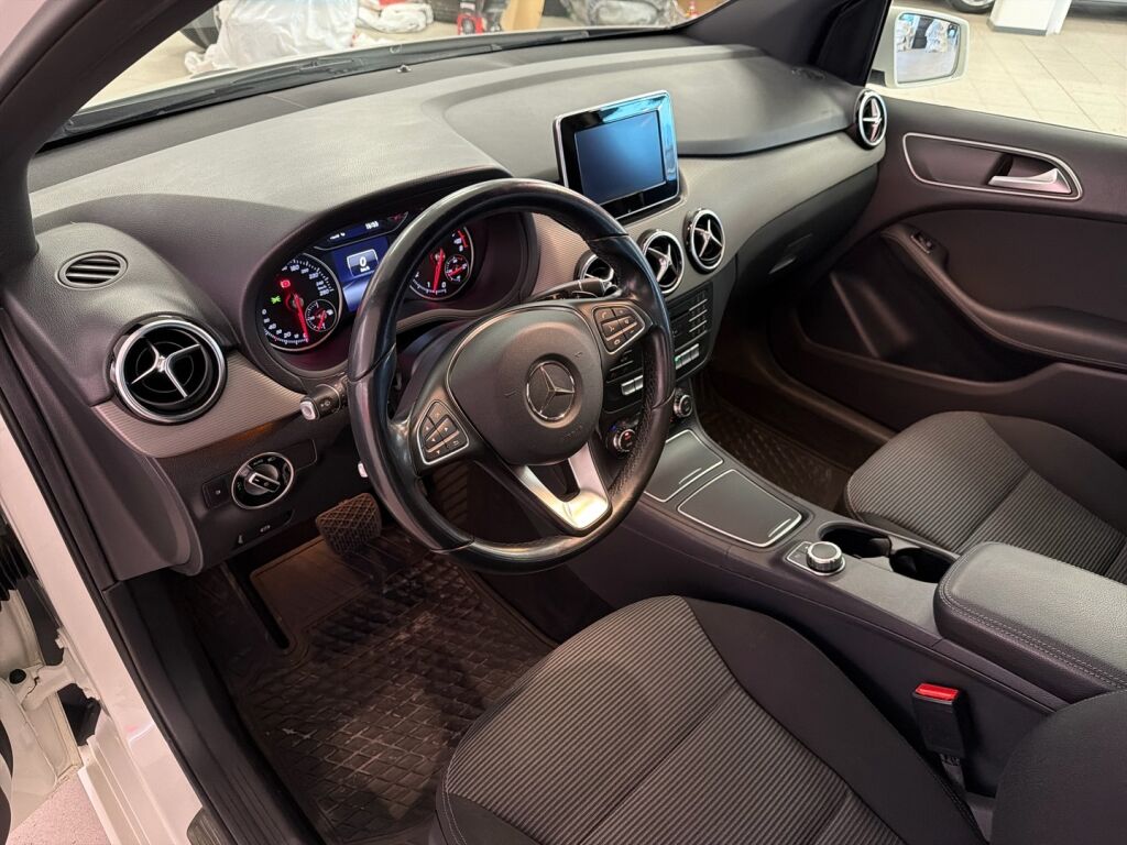 Mercedes-Benz B 2015 Valkoinen