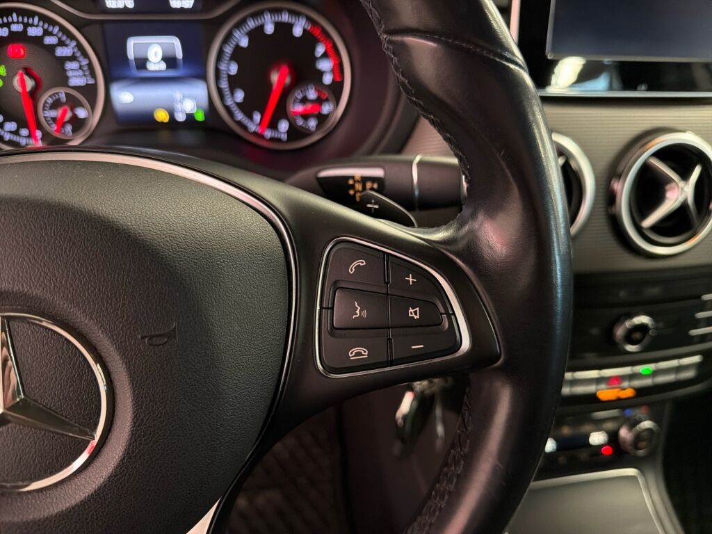 Mercedes-Benz B 2015 Valkoinen