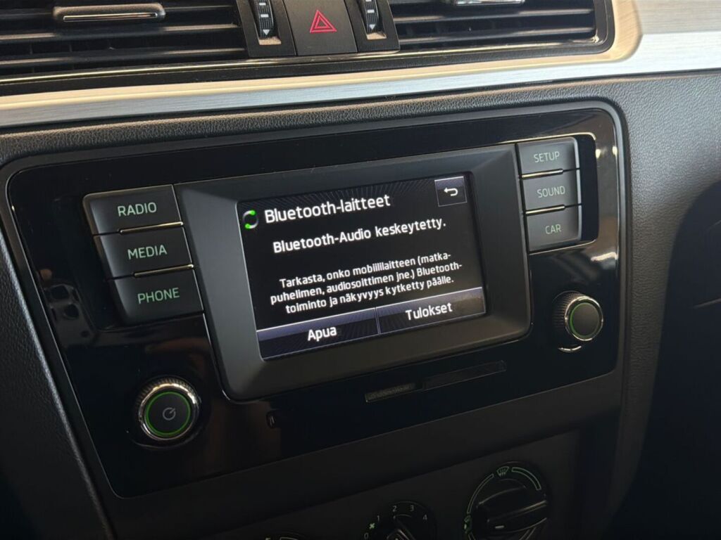 Skoda Rapid 2016 Valkoinen