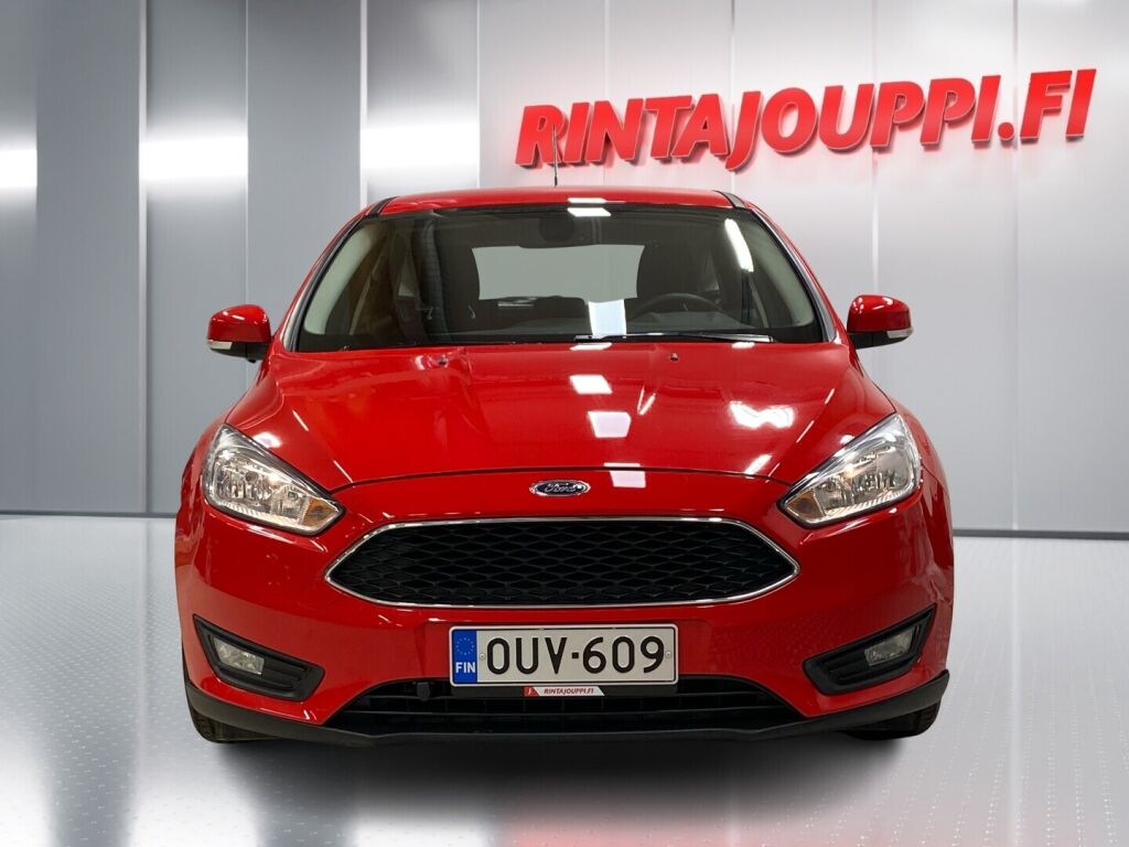 Ford Focus 2015 Punainen
