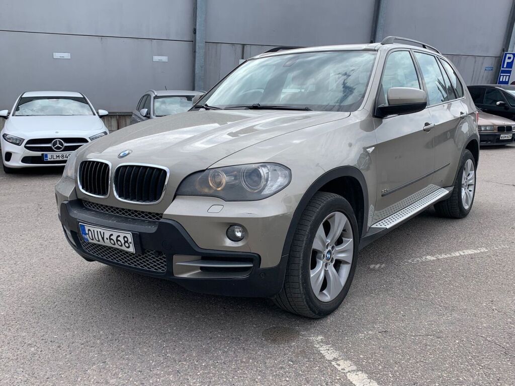 BMW X5 2008 Ruskea (beige)