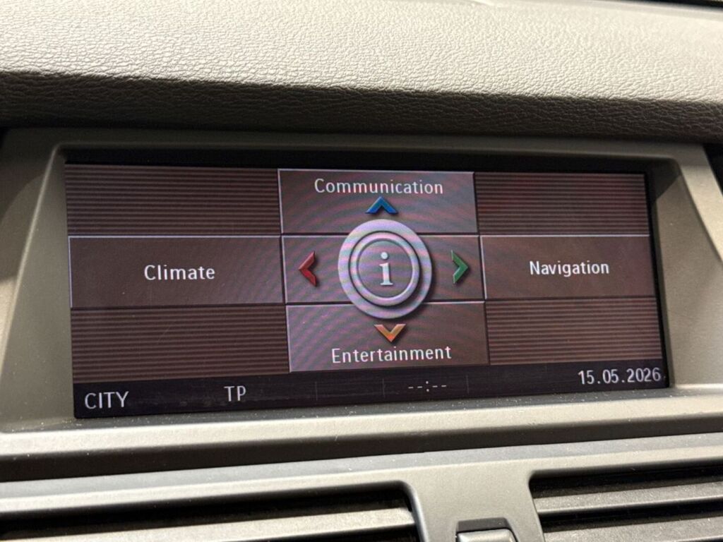 BMW X5 2008 Ruskea (beige)