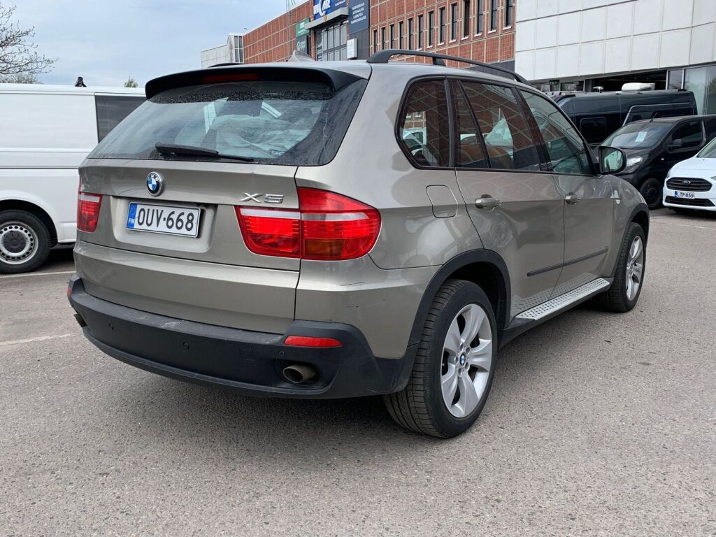 BMW X5 2008 Ruskea (beige)