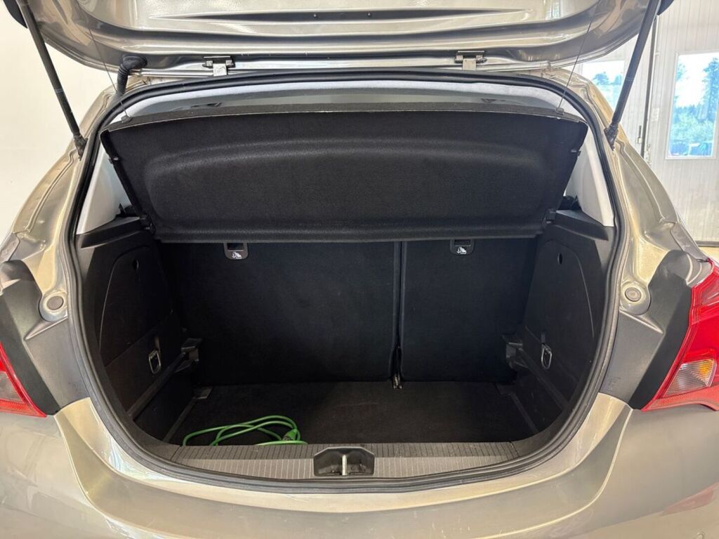 Opel Corsa 2015 Ruskea (beige)