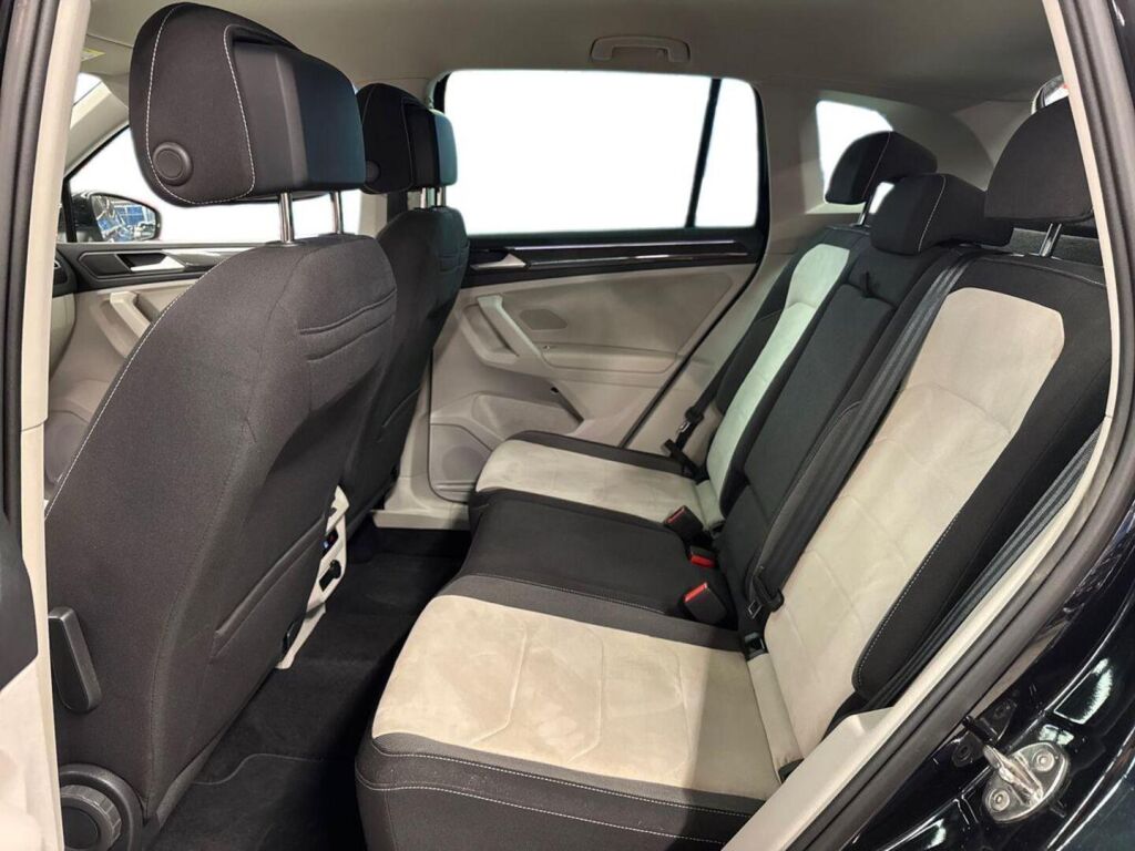 Volkswagen Tiguan 2022 Musta