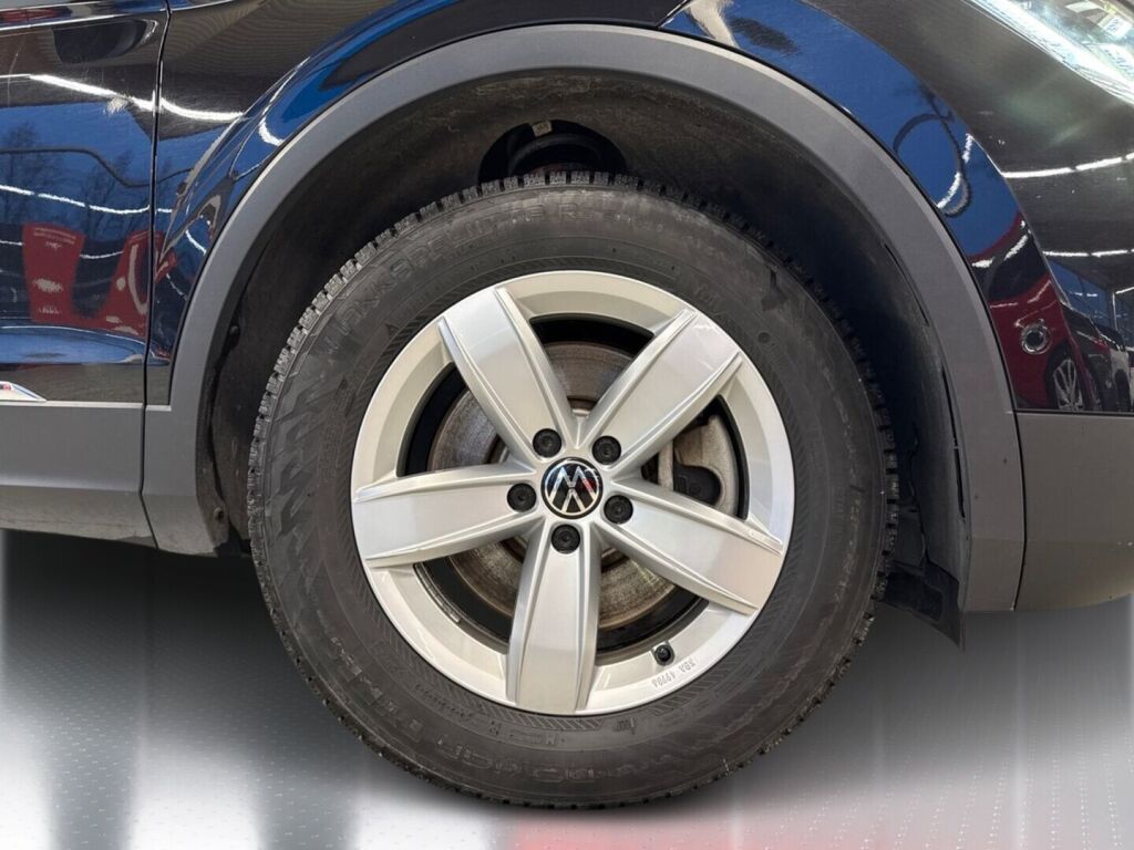 Volkswagen Tiguan 2022 Musta