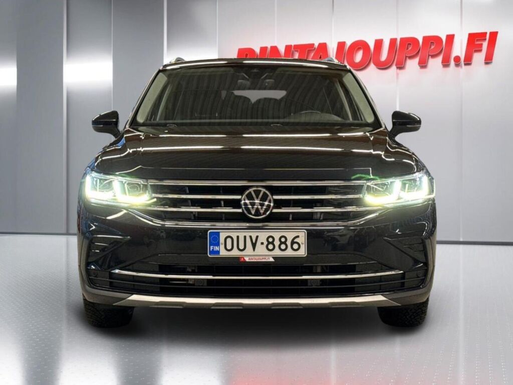 Volkswagen Tiguan 2022 Musta