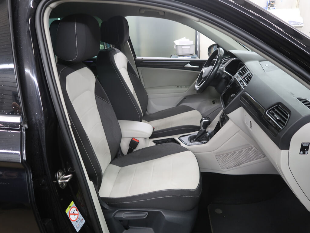 Volkswagen Tiguan 2022 Musta