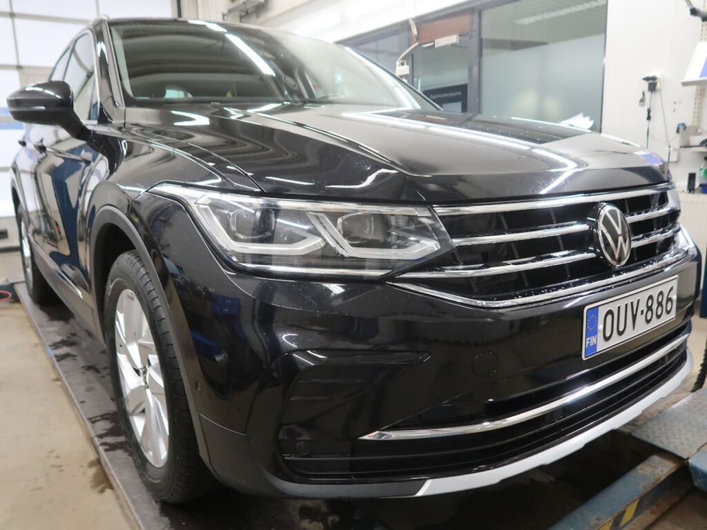 Volkswagen Tiguan 2022 Musta