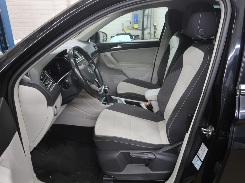 Volkswagen Tiguan 2022 Musta