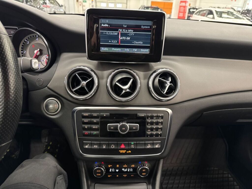 Mercedes-Benz GLA 2015 Harmaa