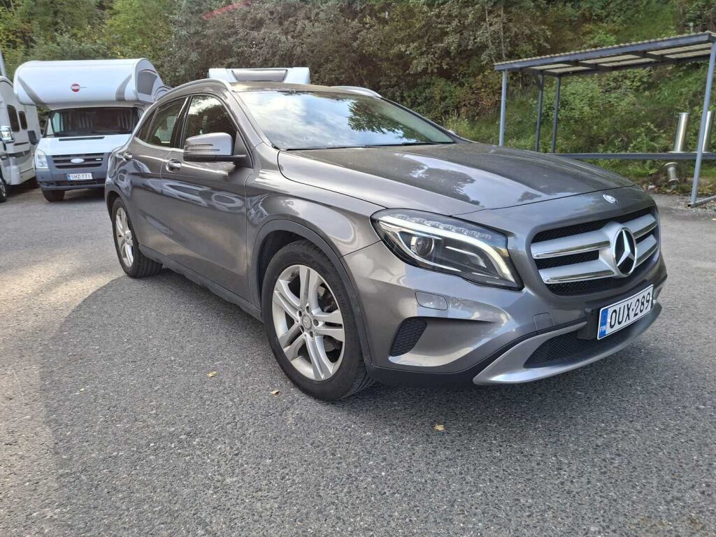 Mercedes-Benz GLA 2015 Harmaa