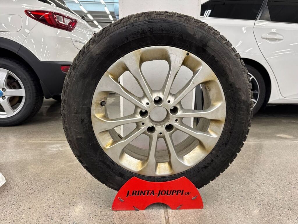 Mercedes-Benz GLA 2015 Harmaa