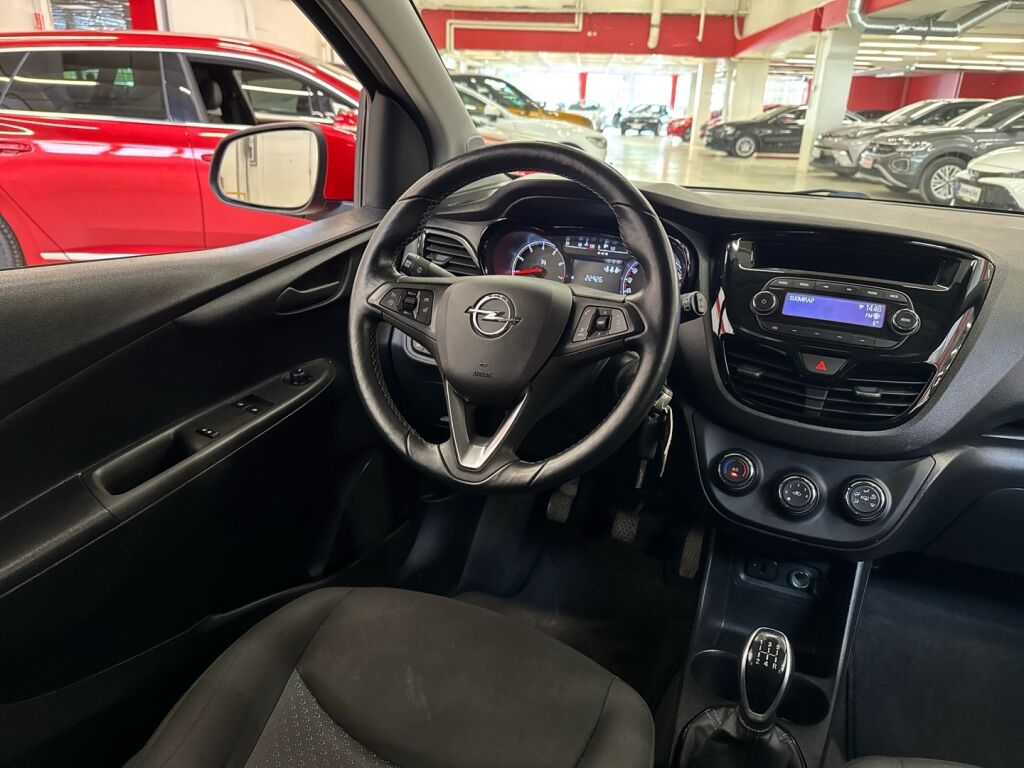 Opel Karl 2015 Punainen