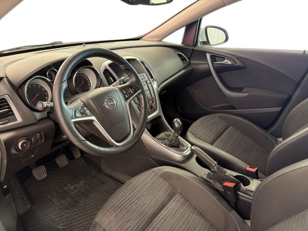 Opel Astra 2015 Valkoinen