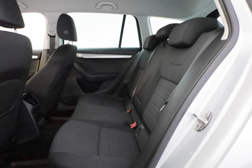 Skoda Octavia 2015 Harmaa