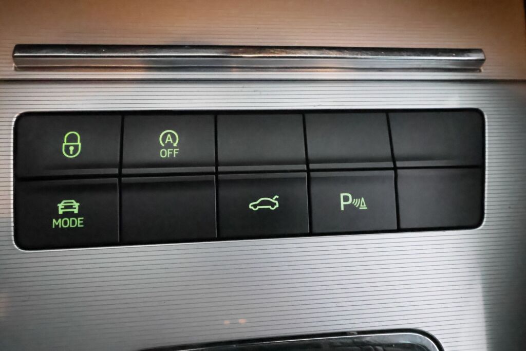 Skoda Octavia 2015 Harmaa