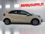 Kia Rio 2016 Valkoinen