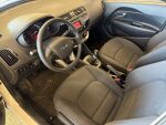 Kia Rio 2016 Valkoinen