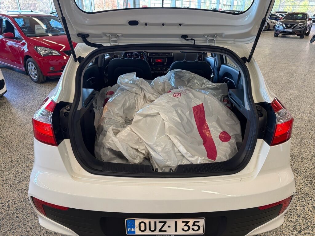 Kia Rio 2016 Valkoinen