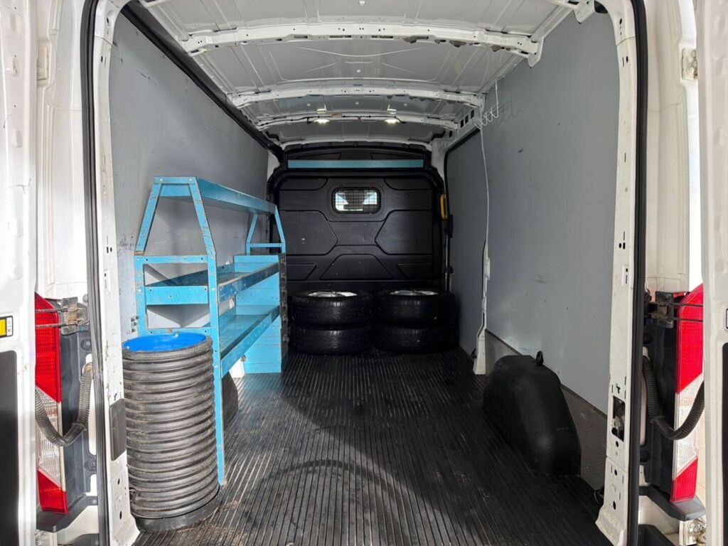 Ford Transit 2015 Valkoinen