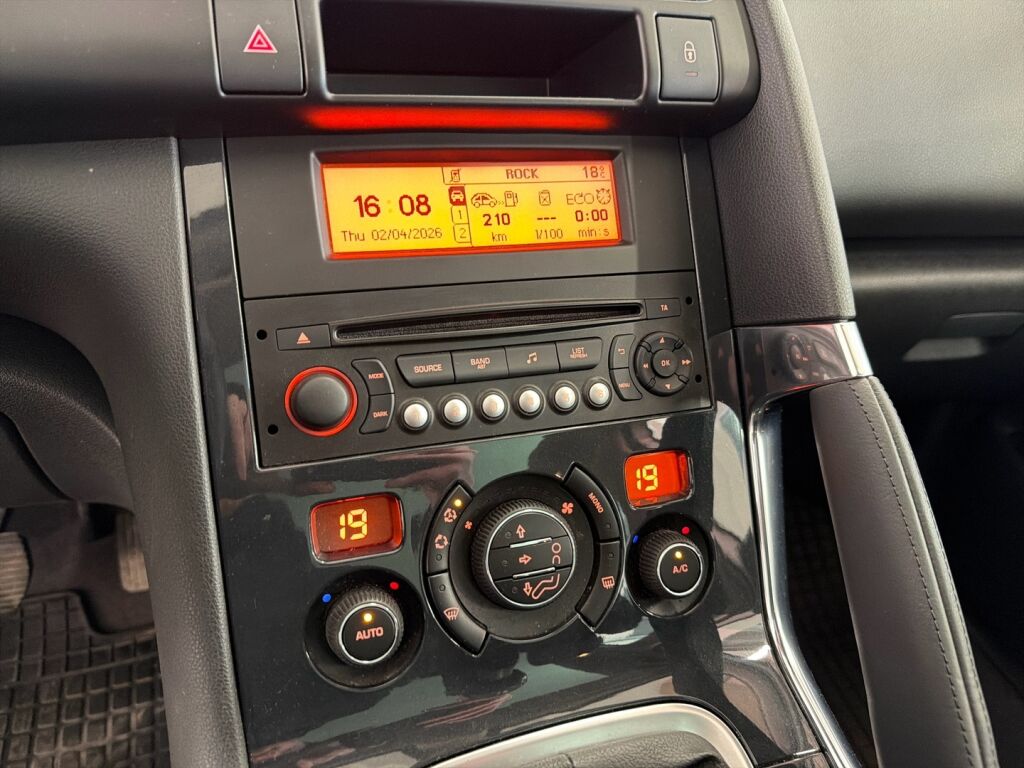 Peugeot 3008 2015 Valkoinen