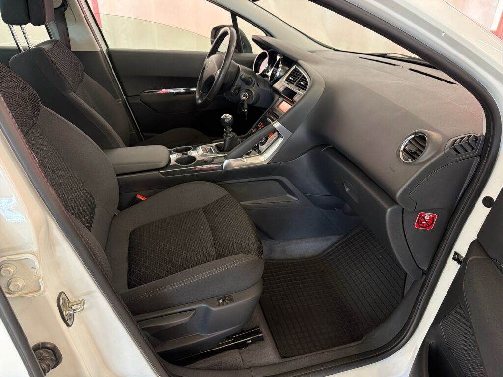 Peugeot 3008 2015 Valkoinen