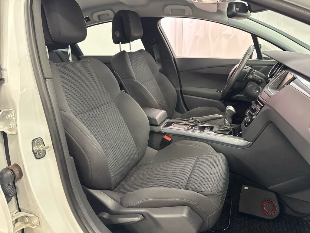 Peugeot 508 2015 Valkoinen