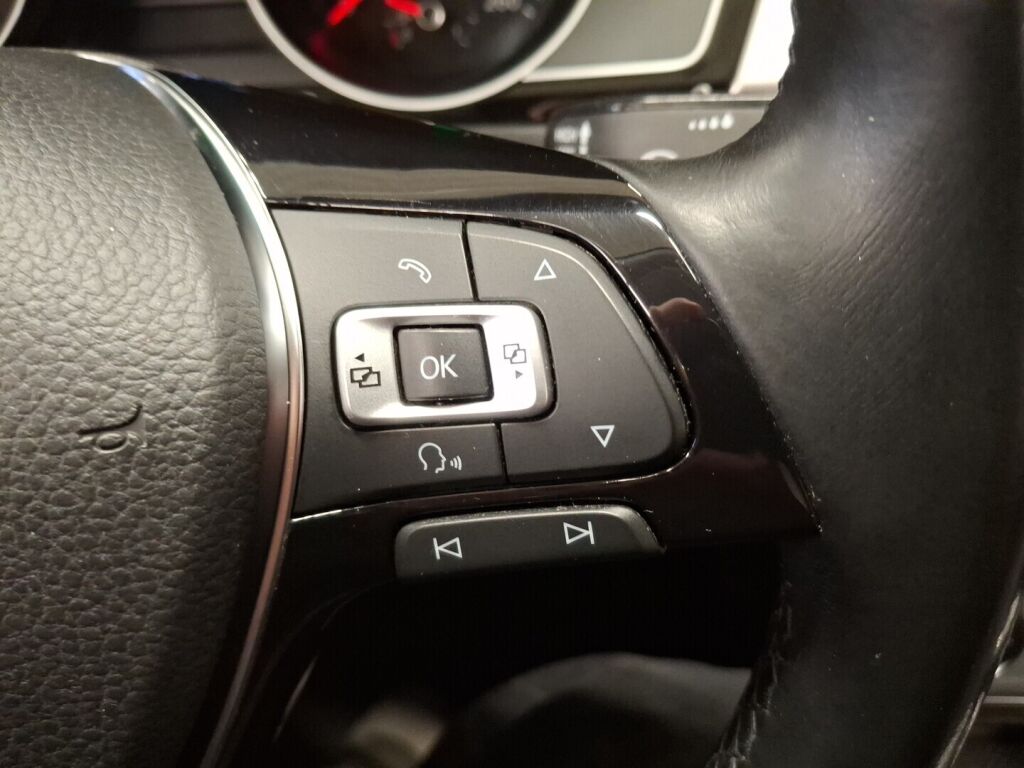 Volkswagen Passat 2016 Harmaa