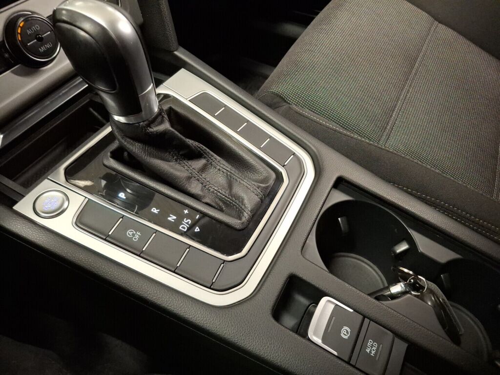 Volkswagen Passat 2016 Harmaa