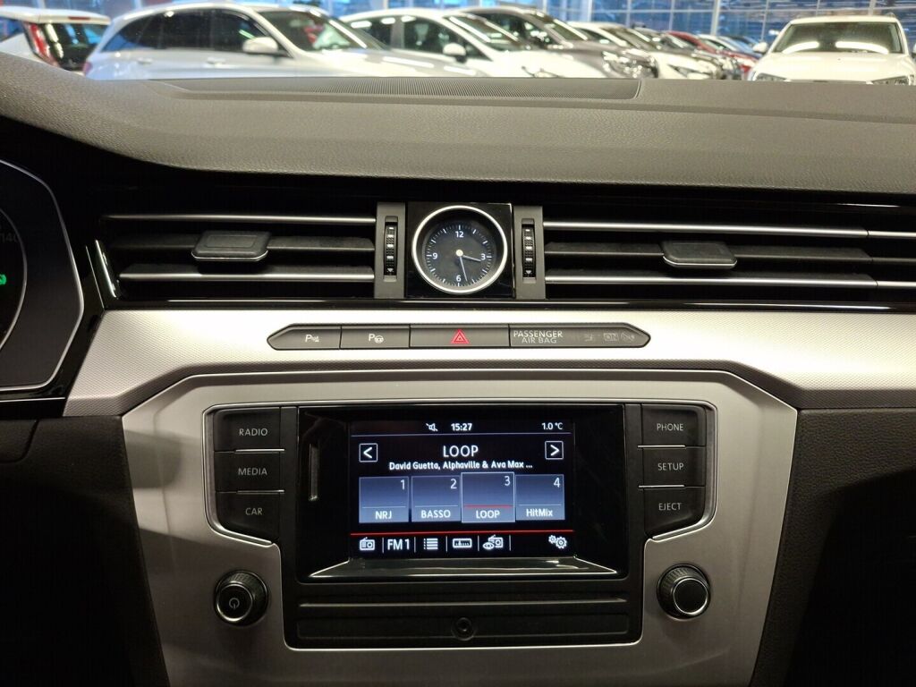 Volkswagen Passat 2016 Harmaa