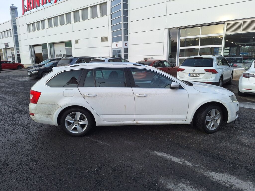 Skoda Octavia 2016 Valkoinen