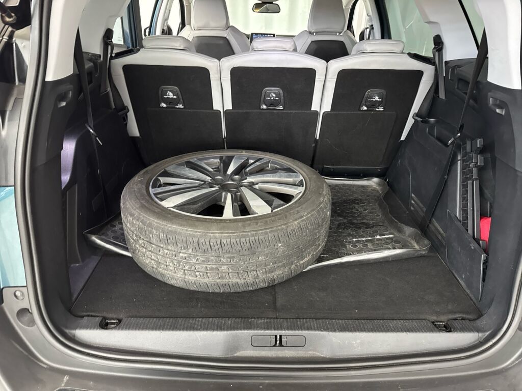 Peugeot 5008 2018 Harmaa