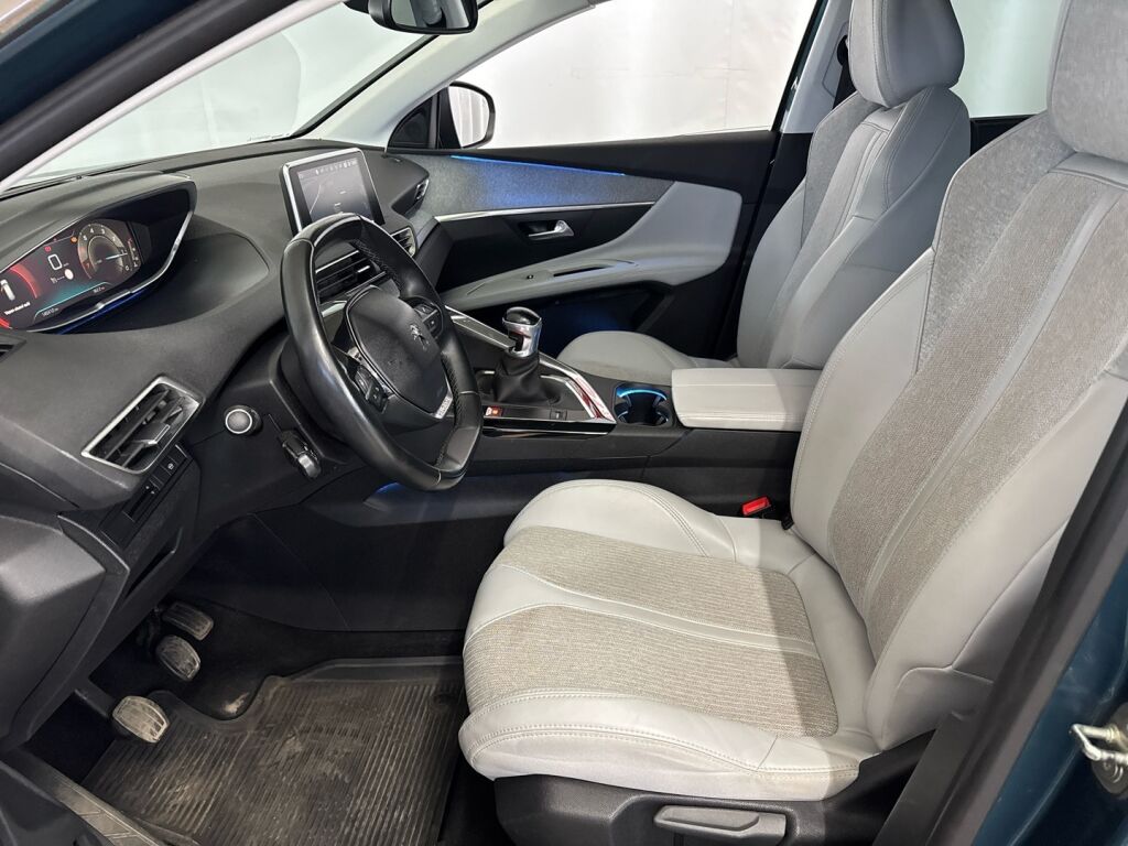 Peugeot 5008 2018 Harmaa
