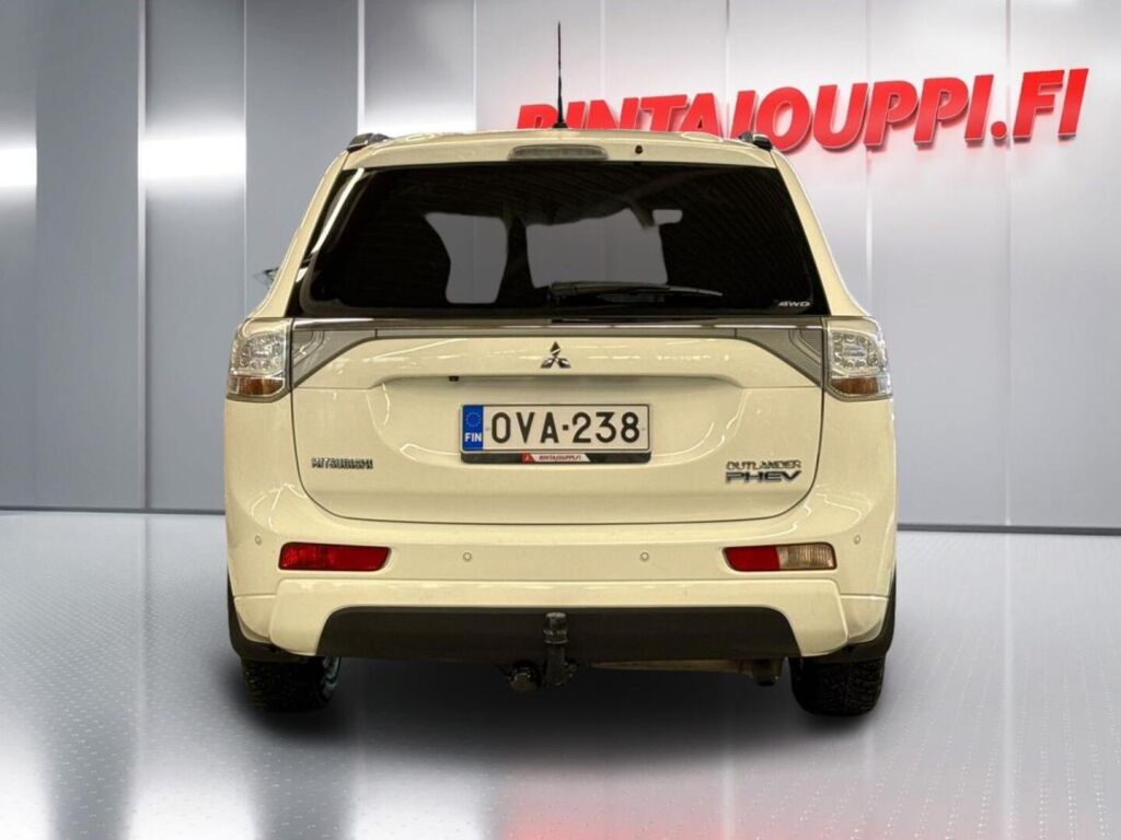 Mitsubishi Outlander PHEV 2014 Valkoinen