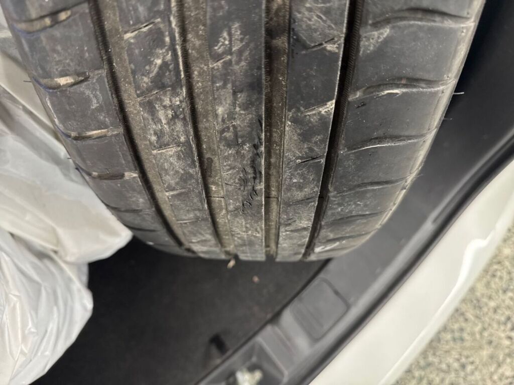 Mitsubishi Outlander PHEV 2014 Valkoinen