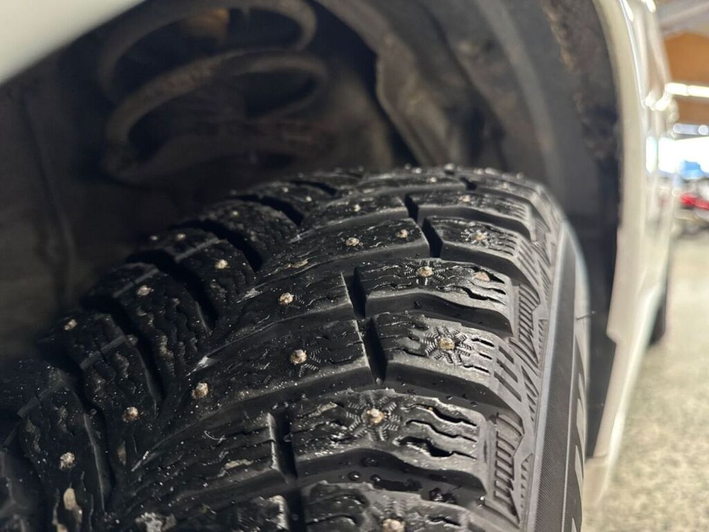 Mitsubishi Outlander PHEV 2014 Valkoinen