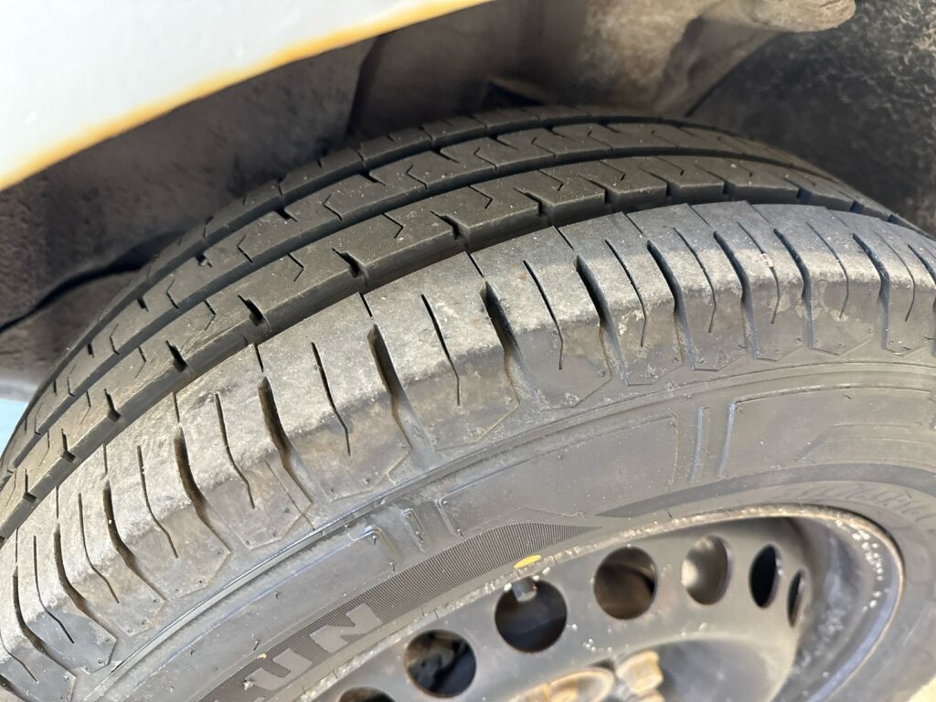Volkswagen Transporter 2005 Harmaa