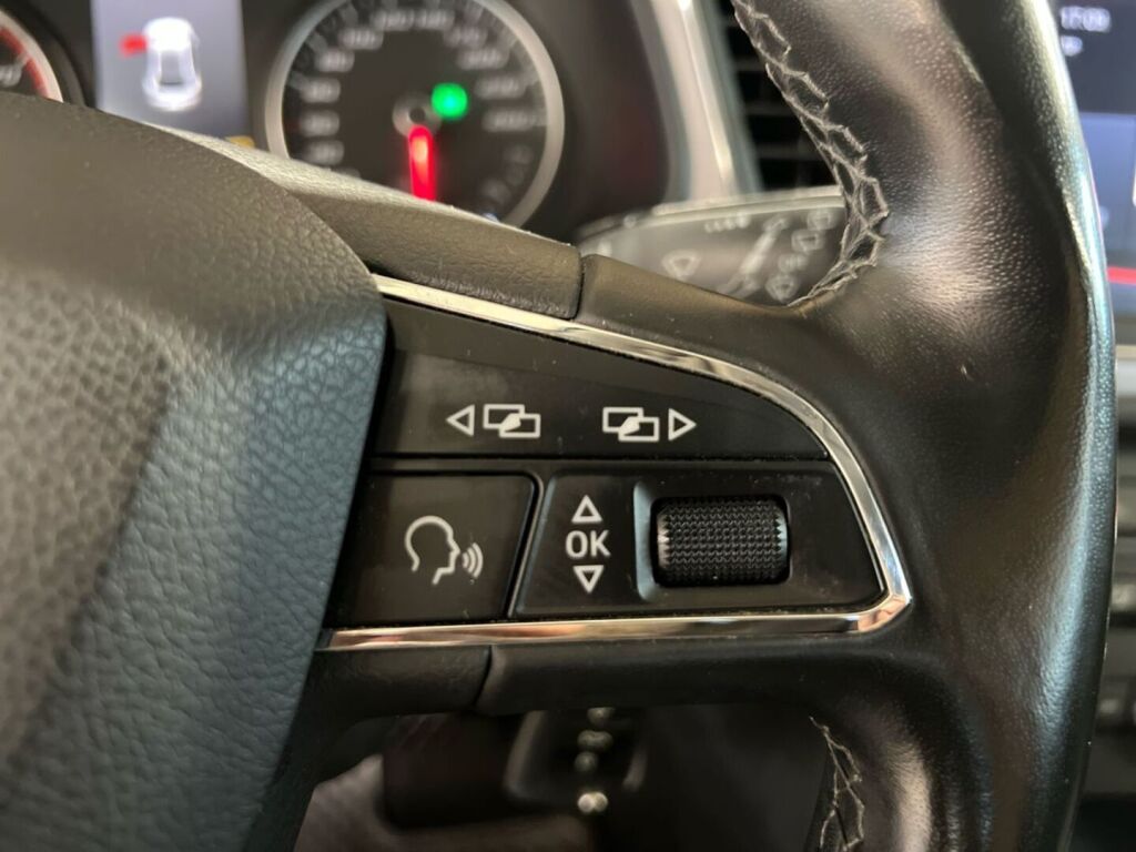 Seat Leon 2017 Violetti