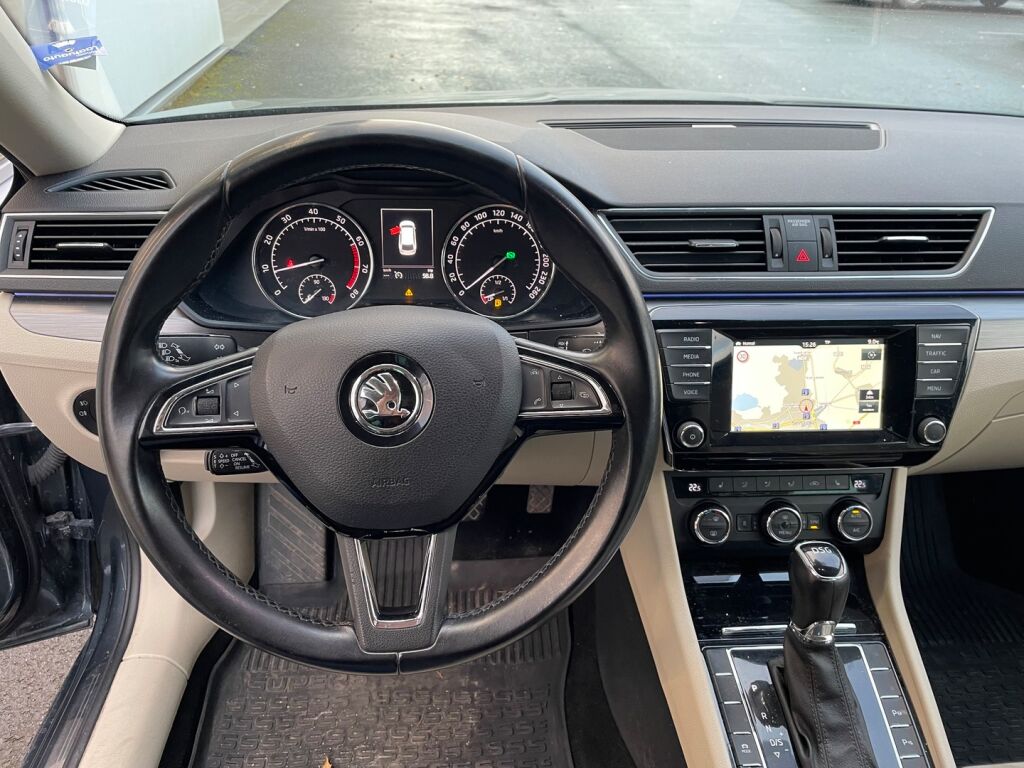 Skoda Superb 2016 Harmaa